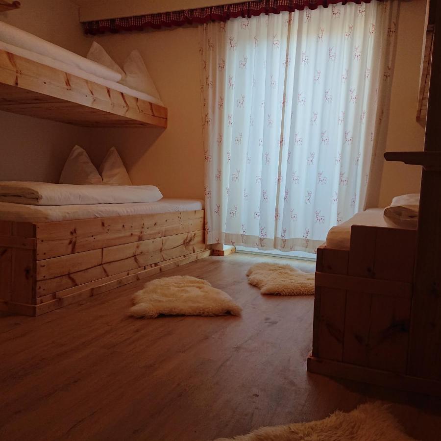 Alpenhostel "Das Besenhaus" アルテンマルクト・イム・ポンガウ エクステリア 写真