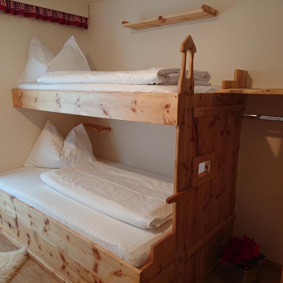 Alpenhostel "Das Besenhaus" アルテンマルクト・イム・ポンガウ エクステリア 写真