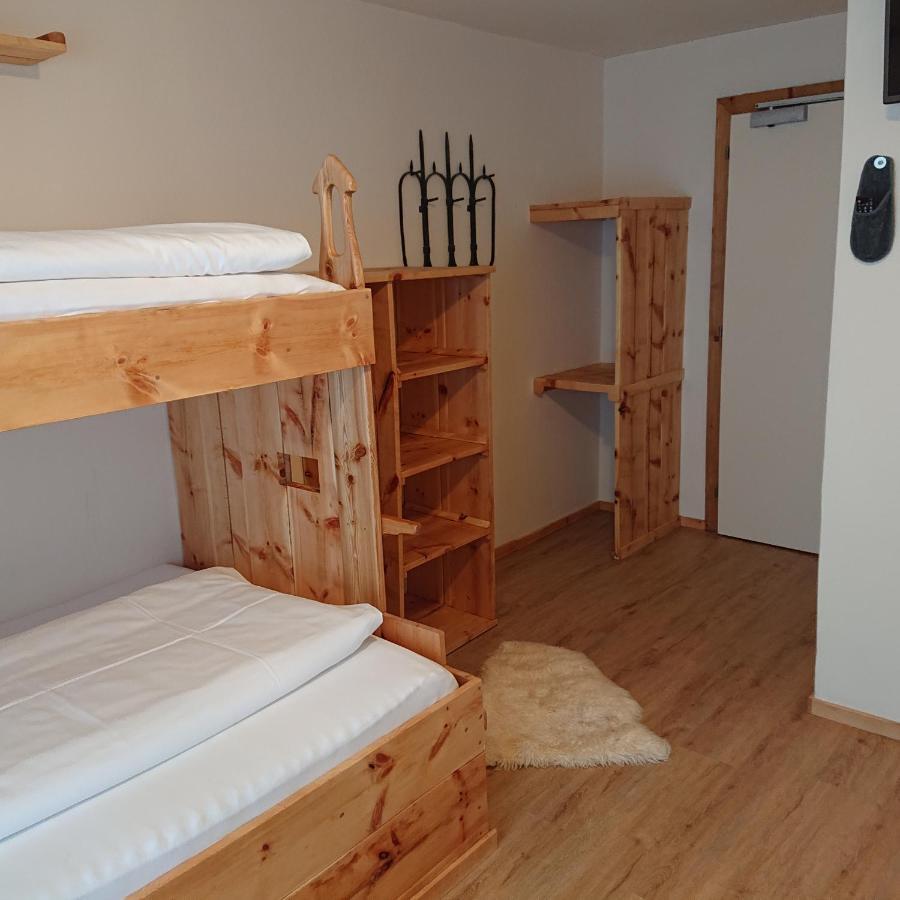 Alpenhostel "Das Besenhaus" アルテンマルクト・イム・ポンガウ エクステリア 写真