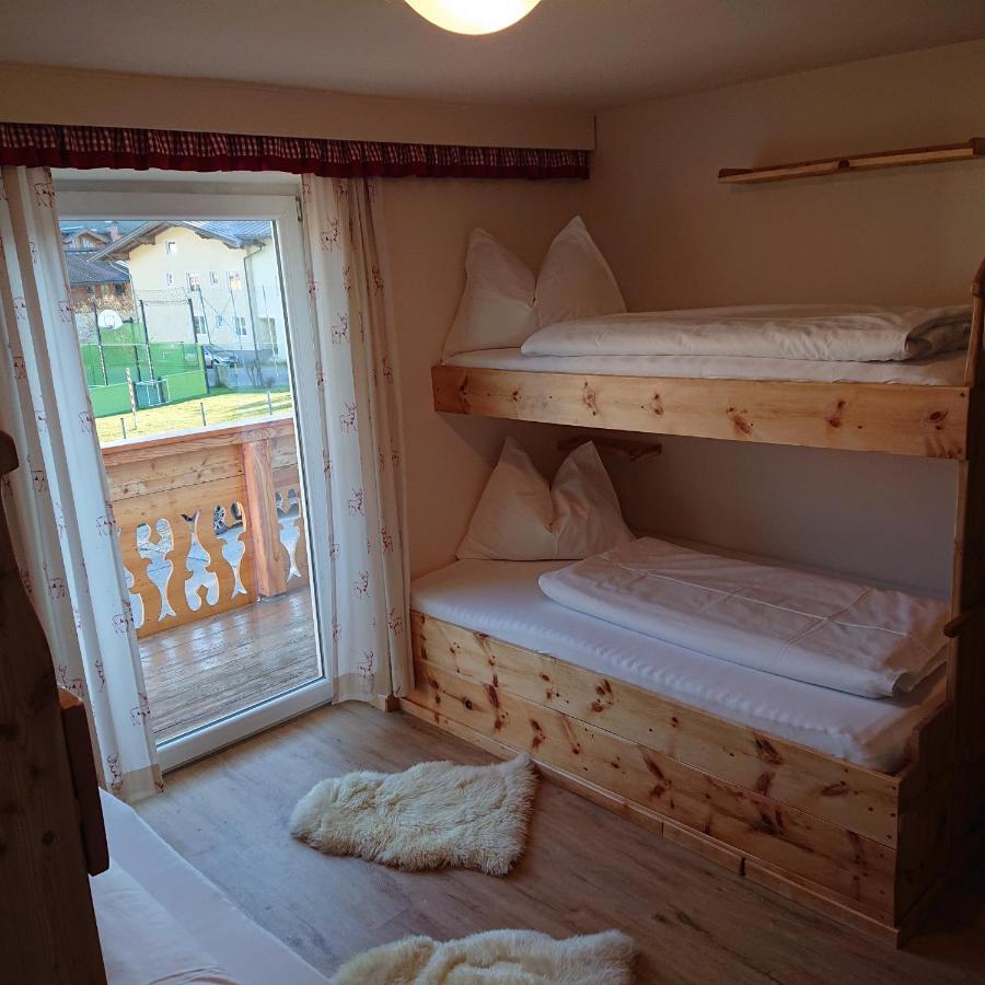 Alpenhostel "Das Besenhaus" アルテンマルクト・イム・ポンガウ エクステリア 写真